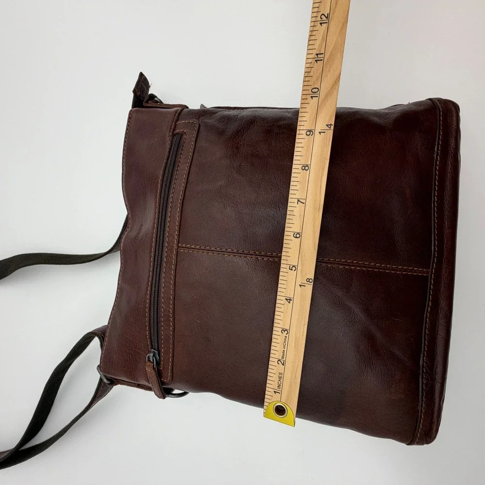 Jack Georges Brown Leather Crossbody Voyager Messenger Bag Vertical Pocket Purse